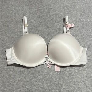Victoria's Secret Bombshell Pushup Plunge Bra Size 34B